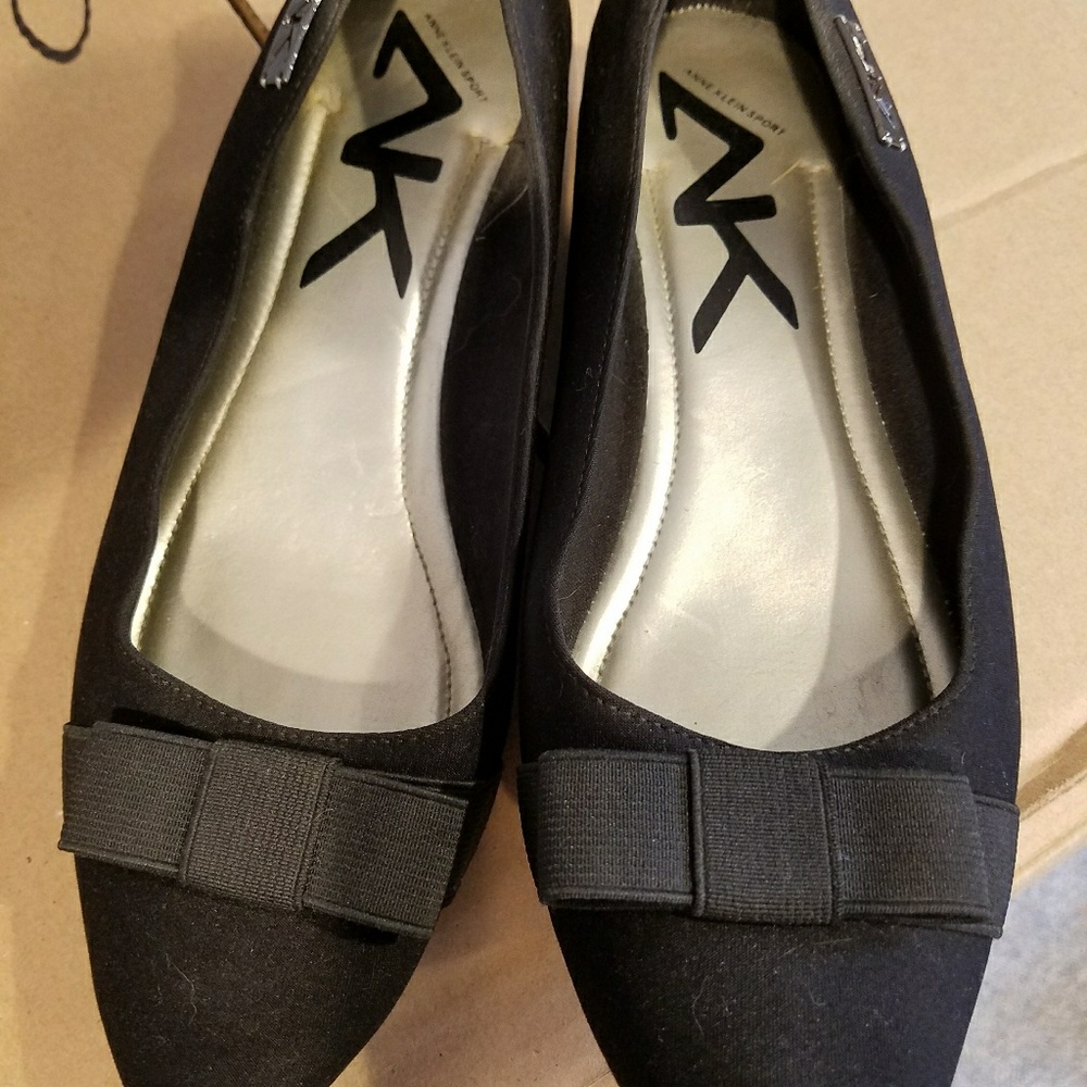 Women's shoes